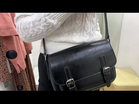 ❤️ Публічна мастурбація молодої сучки FeralBerry фалоімітатором у примірочній Секс-відео на порно uk.port-amurasso.ru ❌